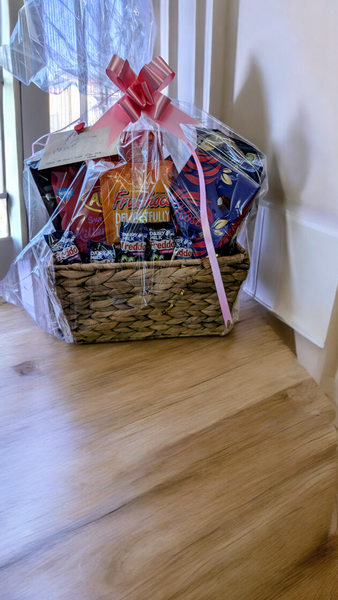 Sweet Tooth – Red Centre Gift Baskets