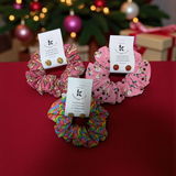 Printed scrunchie and earrings