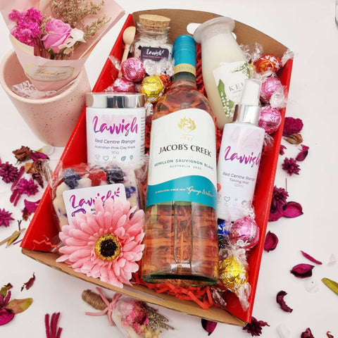 Lavvish Pamper & White or Red Wine
